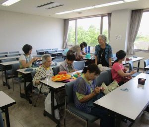 銀芽編物サークル